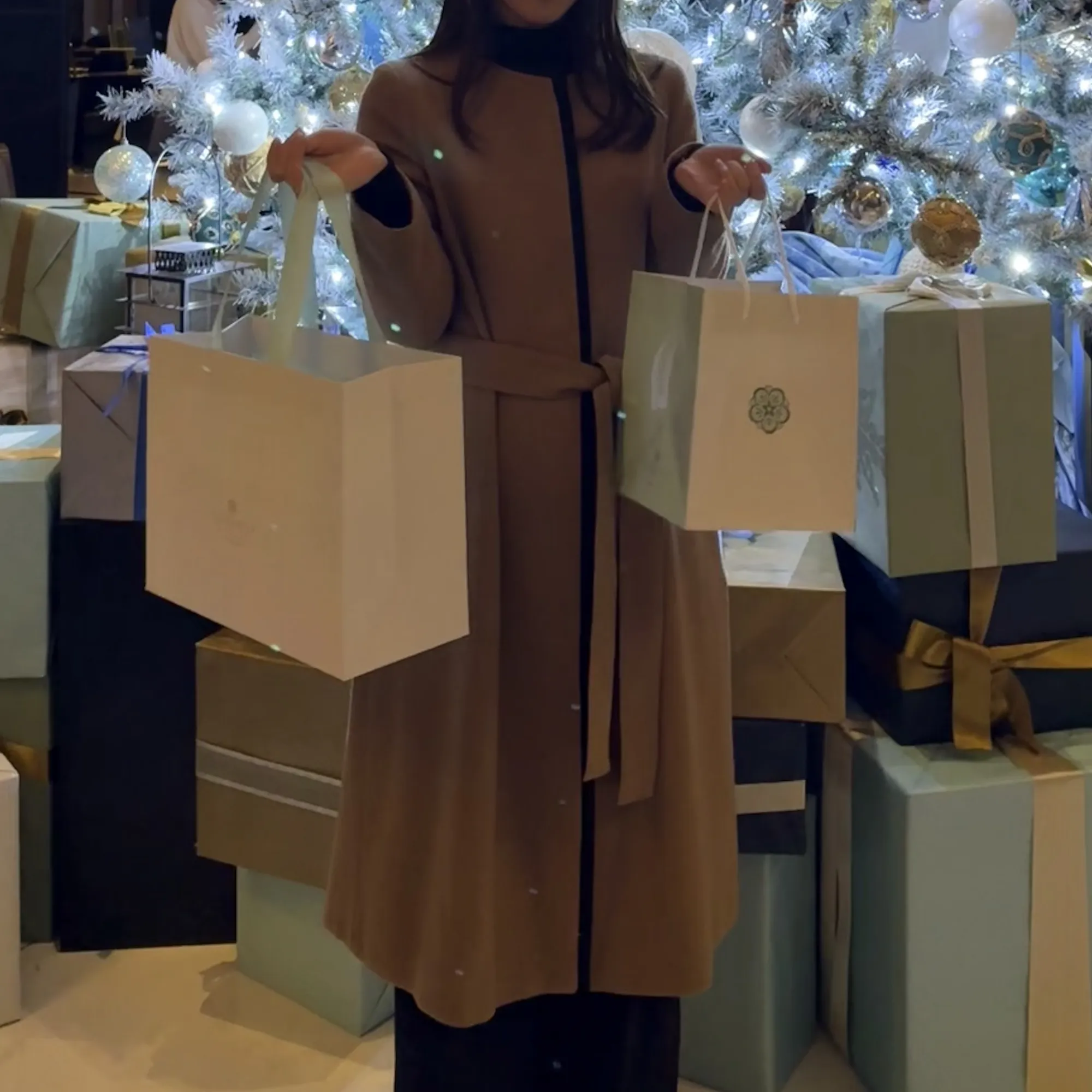 ザ・カハラクリスマスケーキ受け取り